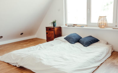 ¿Es bueno dormir sobre un colchón en el suelo?